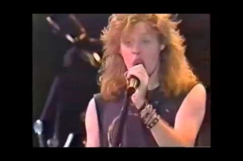 Hall and Oates – Concert Performance Spoof – Maneater Shreds