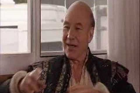 The Extras – Patrick Stewart