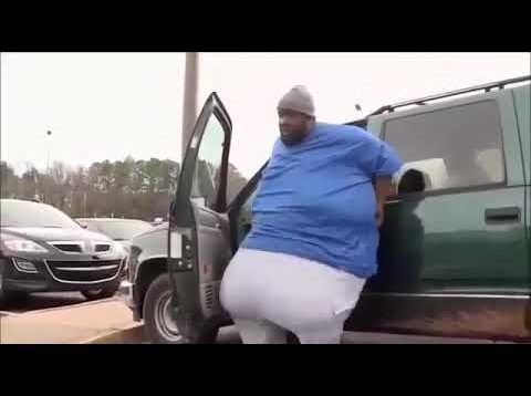 The fattest man in the world who eats 10 boxes of pizzas